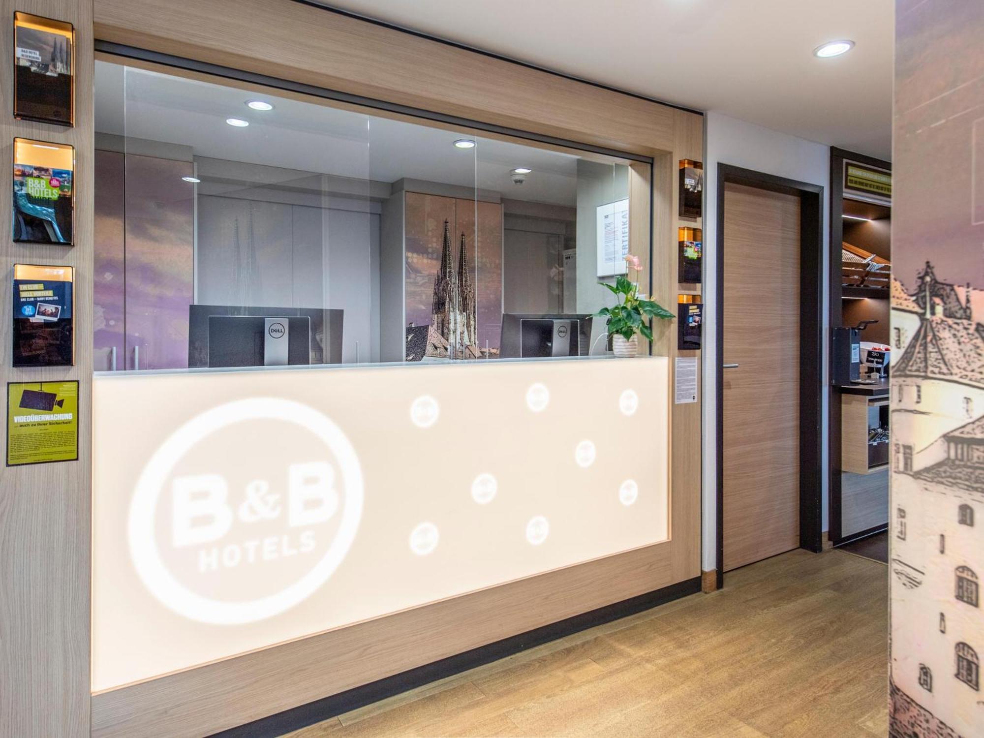 B&B Hotel Regensburg-City ภายนอก รูปภาพ