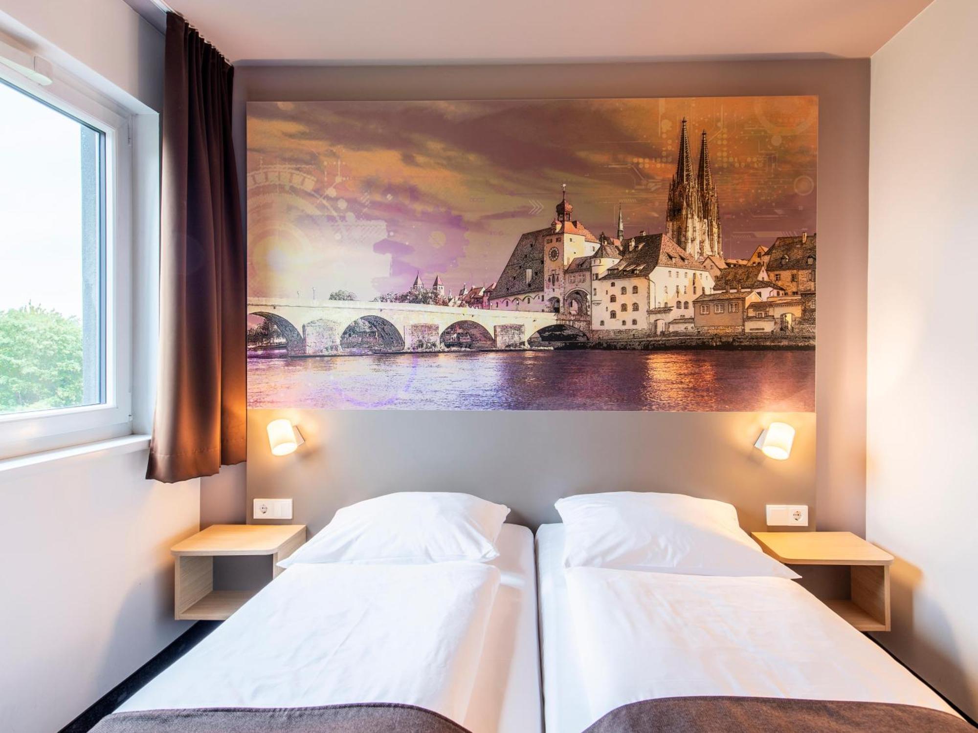 B&B Hotel Regensburg-City ภายนอก รูปภาพ