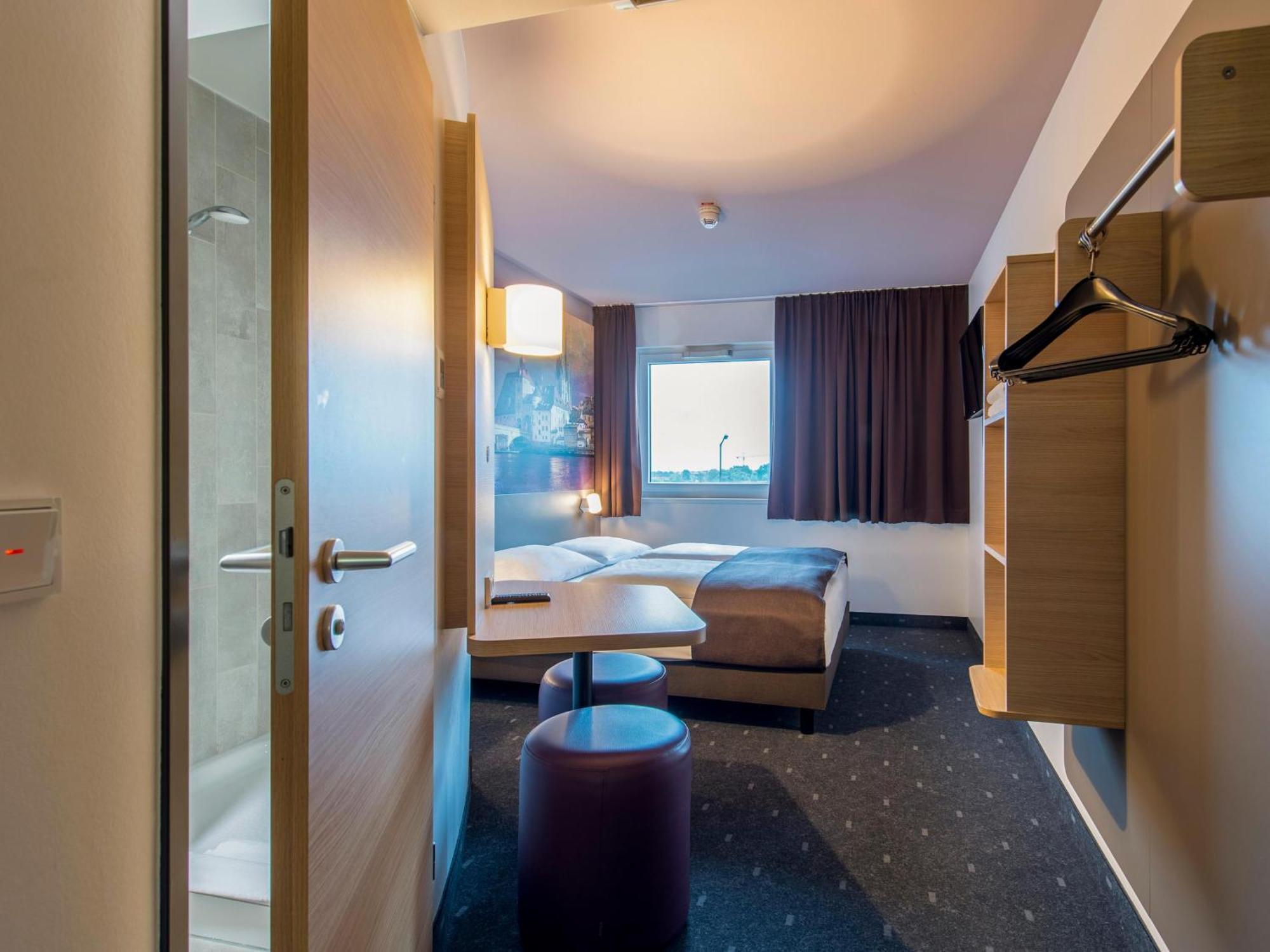 B&B Hotel Regensburg-City ภายนอก รูปภาพ