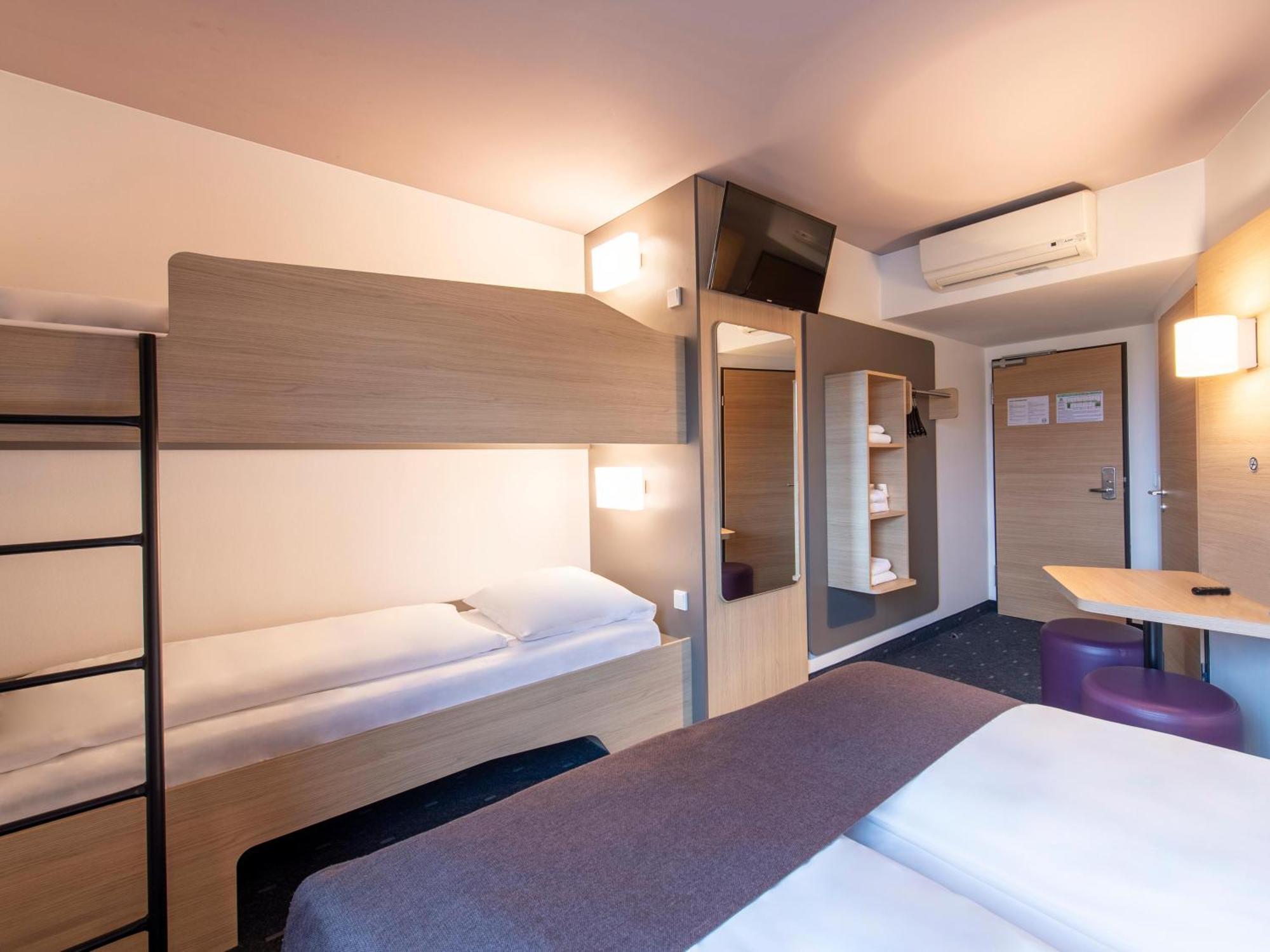 B&B Hotel Regensburg-City ภายนอก รูปภาพ